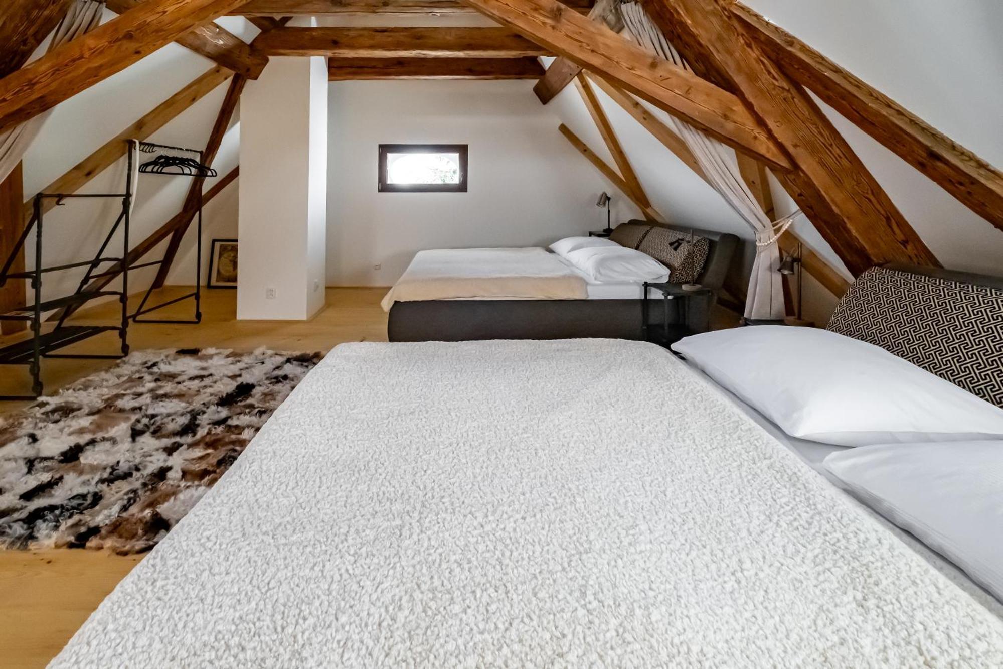 Knize Ferdinand Apartments Mikulov Exteriör bild